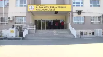 Görme Engelli Arkadaşlarına 'Ses' Oldular