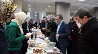 Tıp Fakültesi Öğrencilerinden Halep İçin Kermes