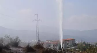 Balıkesir'de Boşa Akan Sıcak Su Şimdi Bir İlçeyi Isıtıyor!