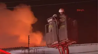 Izmir - Boya Tamirhanesinde Yangın 1 Ölü