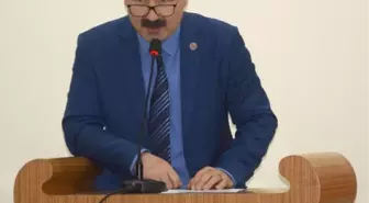 Uruguay İnekleri Çiftçileri Yaraladı