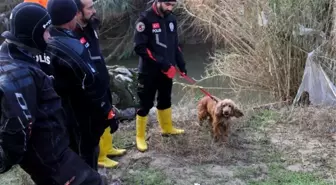 Dedenin Umutlu Bekleyişi, Görenlerin Yüreklerini Burkuyor