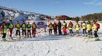 Dağ Kayağı Milli Takımı Erzincan'da