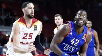 Euroleague'de Anadolu Efes, Galatasaray Odeabank'ı 84-73 Yendi