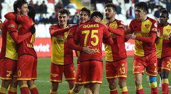 Göztepe, 'Şampiyonluk Garantili Futbolcu' Murat Akın'ı Transfer Etti