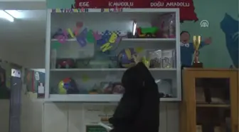 Öğrencilere 'Hediye Dolabı' Ile Motivasyon