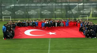 Beşiktaş, Osmanlıspor ve Antalyaspor Terör Olaylarına Karşı Beraber Fotoğraf Çektirdi