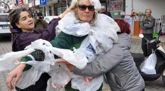 Datça'da 'Yetti Gari Plastik Poşet' Yürüyüşü