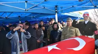 Fırat Kalkanı Şehidi Açıkgöz, Kahramanmaraş'ta Toprağa Verildi