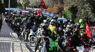 İzmirli Motorcular, Adliye Önünde Şehit Polis Fethi Sekin'i Andı