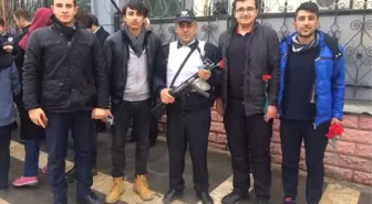 Öğrencilerden Polise Başsağlığı Ziyareti