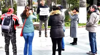 İşe İadesini İsteyen Öğretmen Eyleme Son Verdi