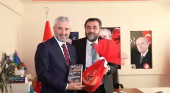 Ak Partili Başkandan MHP'ye Ziyaret