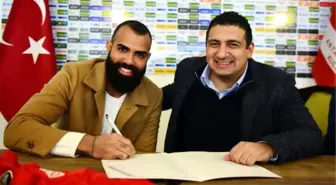 Antalyaspor Sandro'yla İmzaladı