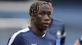 Bacary Sagna Geliyor!