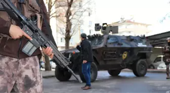 Gaziantep Emniyet'i Önünde Çatışma! 1 Terörist Öldürüldü, Kaçan Terörist Yakalandı