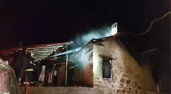 Antalya'da Ev Yangını: 1 Ölü