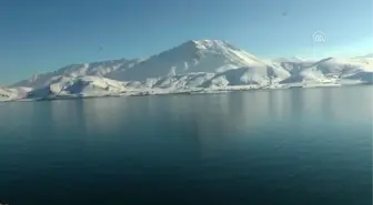 Van Gölü'nde Batık Gemi Bulundu (2)