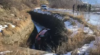 Tokat'ta Otomobil Sulama Kanalına Devrildi: 2 Yaralı