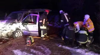 Denizli'de Trafik Kazası: 3 Ölü, 5 Yaralı