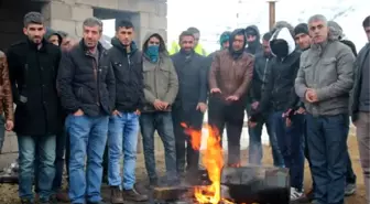 İşten Çıkarılan ve Ücretleri Ödenmeyen İşçiler Eylem Yaptı