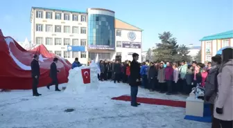 Kardaki İz' Konulu Kardan Heykel Sergisi Açıldı