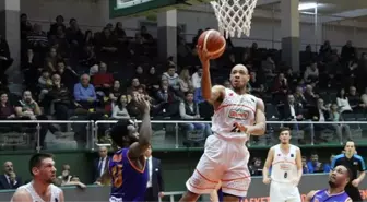 Banvit - Helios Suns: 74-56