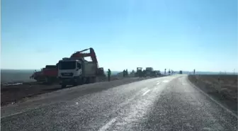 Eskil İlçesinde Yol Yapım Çalışmaları Sürüyor