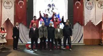 Kağıtsporlu Güreşçi Faruk Akkoyun Türkiye Şampiyonu Oldu