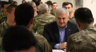 Başbakan Yıldırım'la Aynı Sofrayı Paylaşan Asker Şehit Oldu