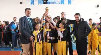 Yıldızlar Futsal Müsabakaları Sona Erdi