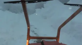 Karda Mahsur Kalan 6 Teknisyen Kurtarıldı