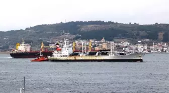 Çevre Kirliliğine Sebep Olan Gemi Çanakkale Boğazı'ndan Geçti