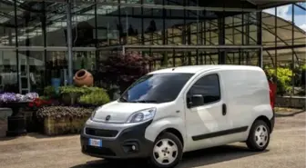 Doblo ve Fiorino, İngiltere'de Sınıfının Lideri Oldu