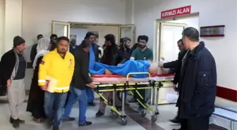 Kahta'da İnşaattan Düşen İşçi Ağır Yaralandı
