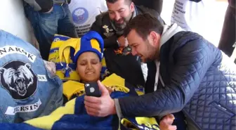 Kanser Tedavisi Gören Genç, Fenerbahçeli Futbolcularla Görüntülü Konuştu
