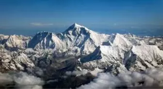 Everest Dağı Küçülüyor Mu?... Yüksekliğini Tekrar Ölçecekler