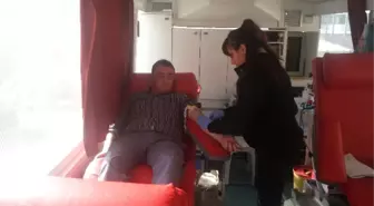 Sağlık Çalışanlarından Kan Bağışı