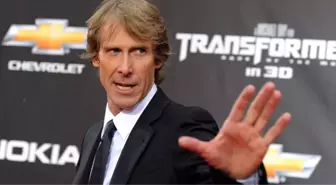 Yönetmen Michael Bay, Trump'ı 'ABD'yi Batıran Başkan' Filminde Anlatacak