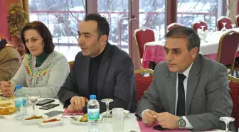 AK Parti İlçe Başkanları Yemekte Buluştu