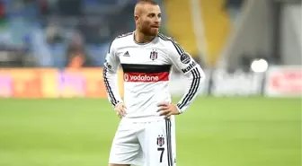 Gökhan Töre'nin Menajerinden Açıklama... Dönüyor Mu?