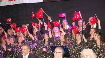 Çgc Türk Halk Müziği Korosu'ndan Türkü Şöleni