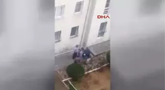 Izmir'de Hayvansever Yaşlı Kadına Şiddet