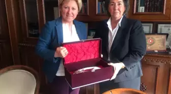 Kadın Hakları İçin Bir Araya Geldiler