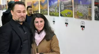 Resimlerini Şehit Aileleri İçin Sergiliyor