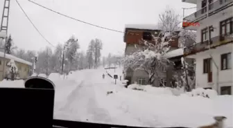 Rize Karda Mahsur Kalan Hastayı Umke Kurtardı