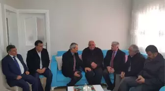 AK Parti Hatay Milletvekillerinden Şehit Ailesine Ziyaret