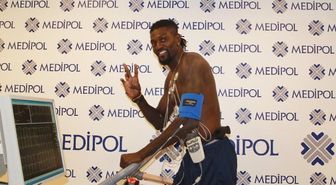 Emmanuel Adebayor Medipol Başakşehir'de