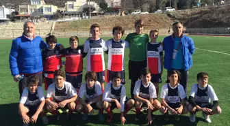 Şampiyon U 14'Ler İzmir Play-Off'larında Yarışacak