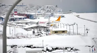 Trabzon'da Kar Yağışı Hayatı Olumsuz Etkiledi